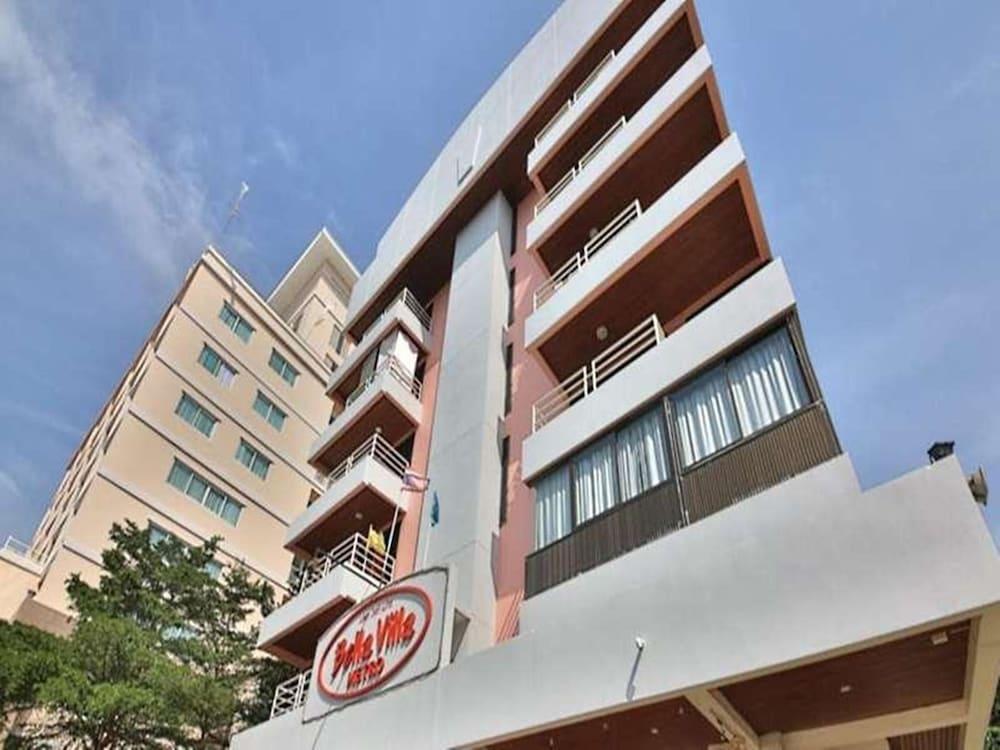 Bella Villa Metro Pattaya ภายนอก รูปภาพ